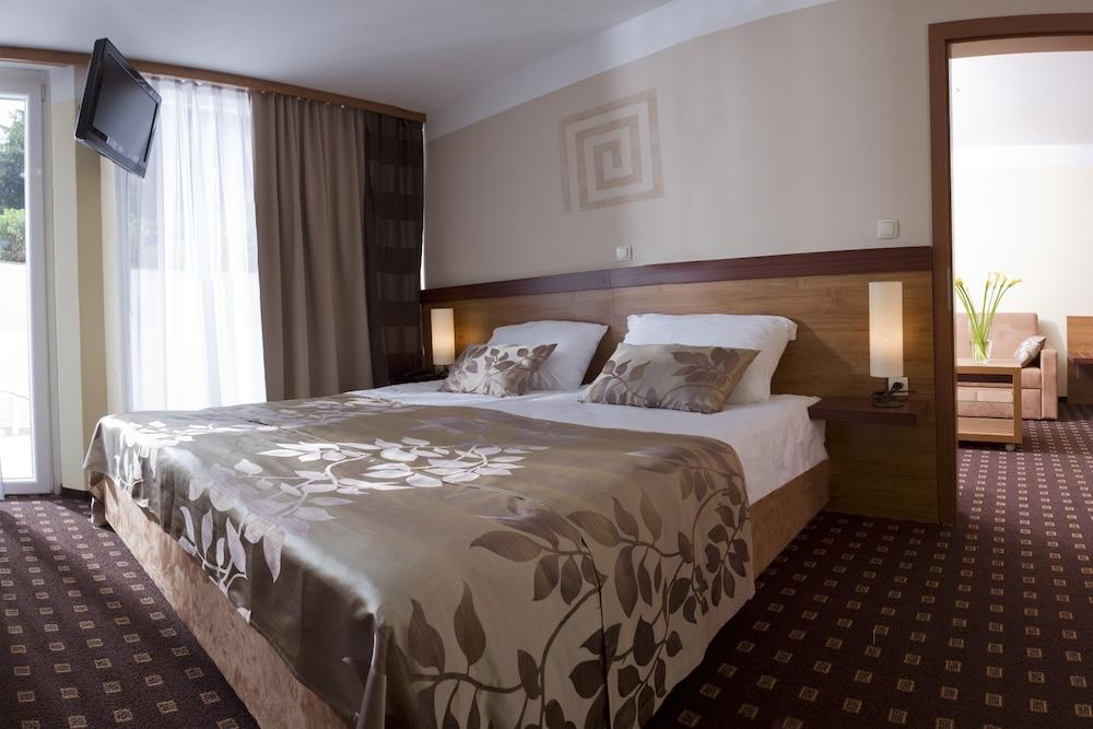 Hotel Aquapark Zusterna Capodistria Esterno foto