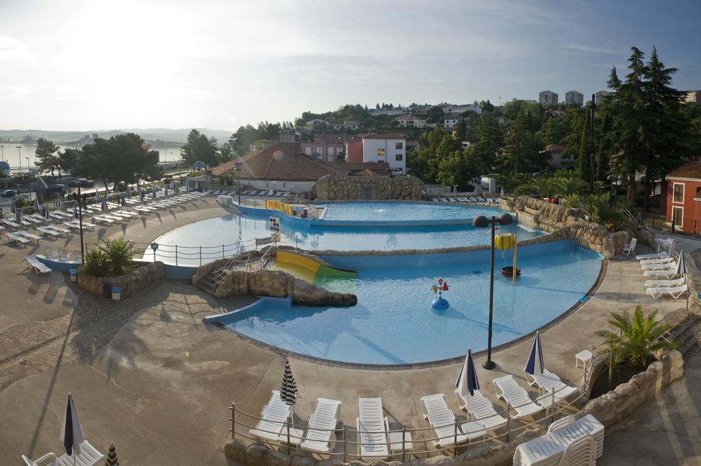 Hotel Aquapark Zusterna Capodistria Esterno foto