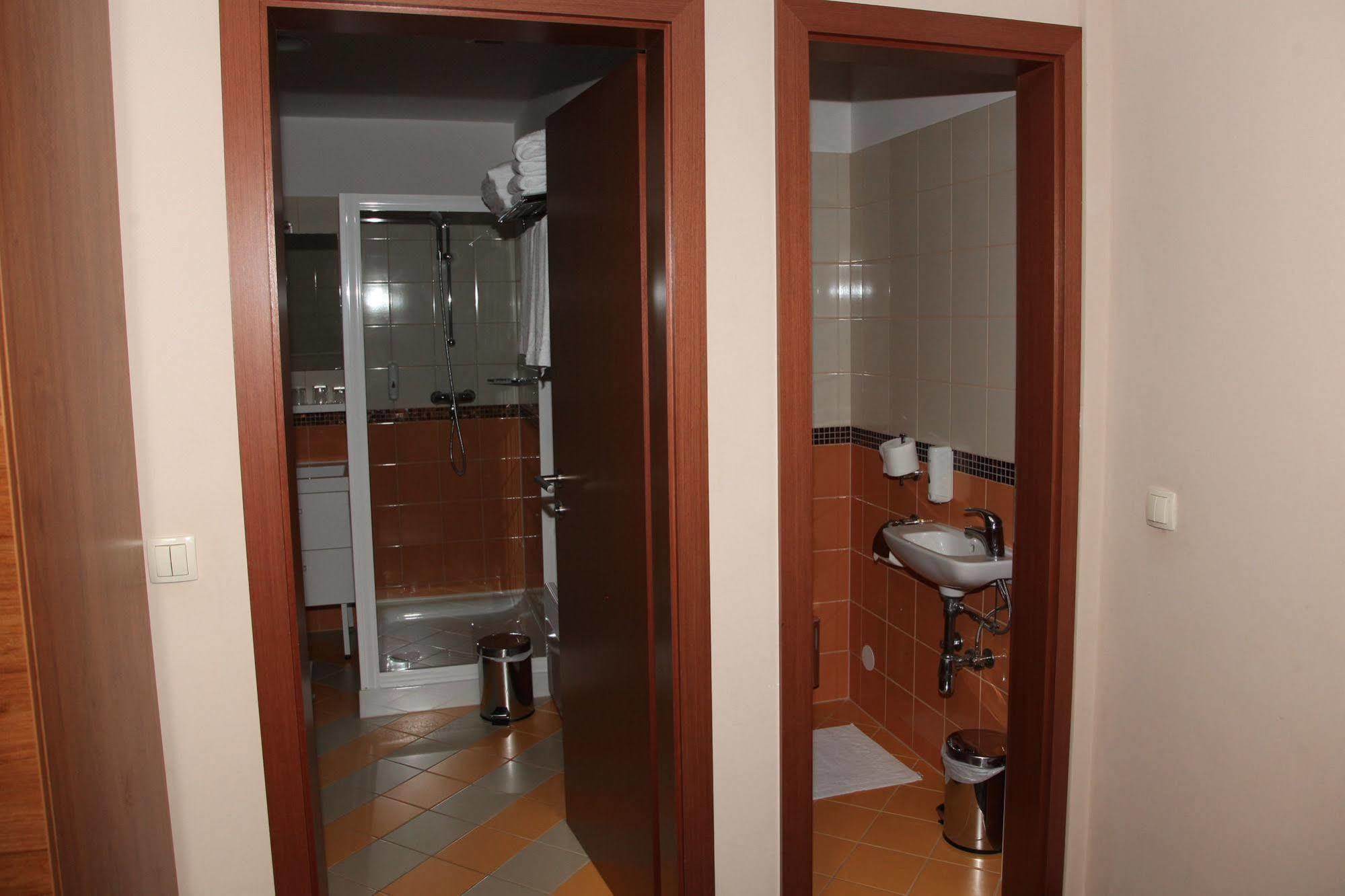 Hotel Aquapark Zusterna Capodistria Esterno foto