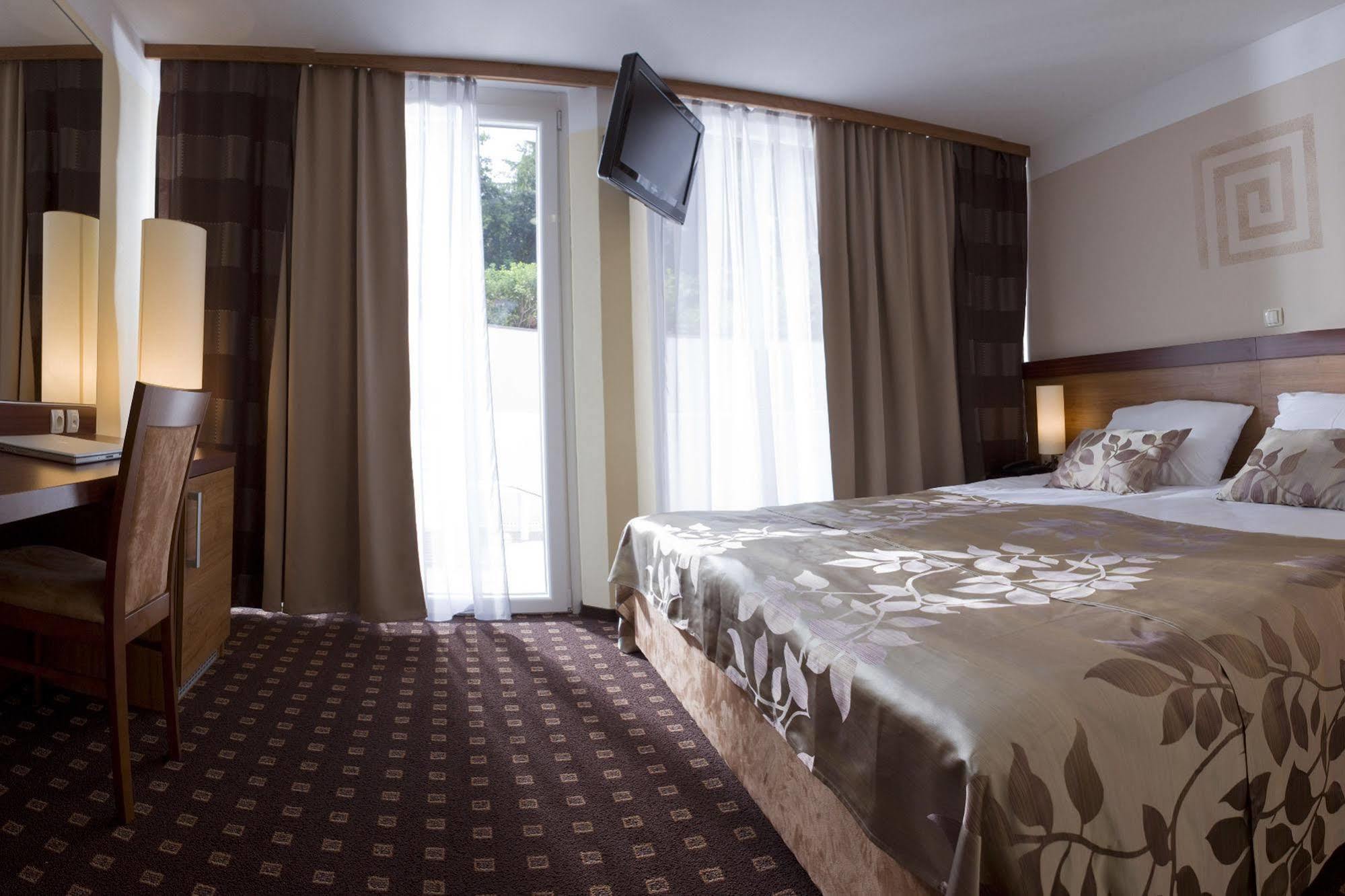 Hotel Aquapark Zusterna Capodistria Esterno foto